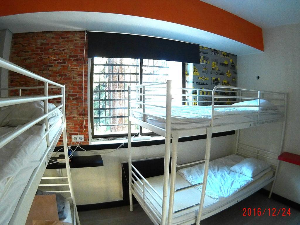 Hostels Meetingpoint Madrid Extérieur photo